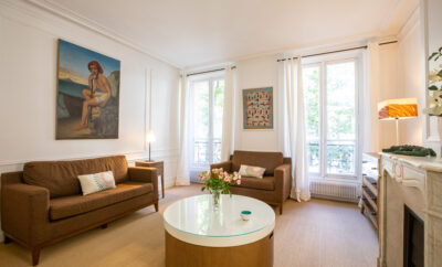 2 bedrooms with wunderful view of the Eiffel Tower